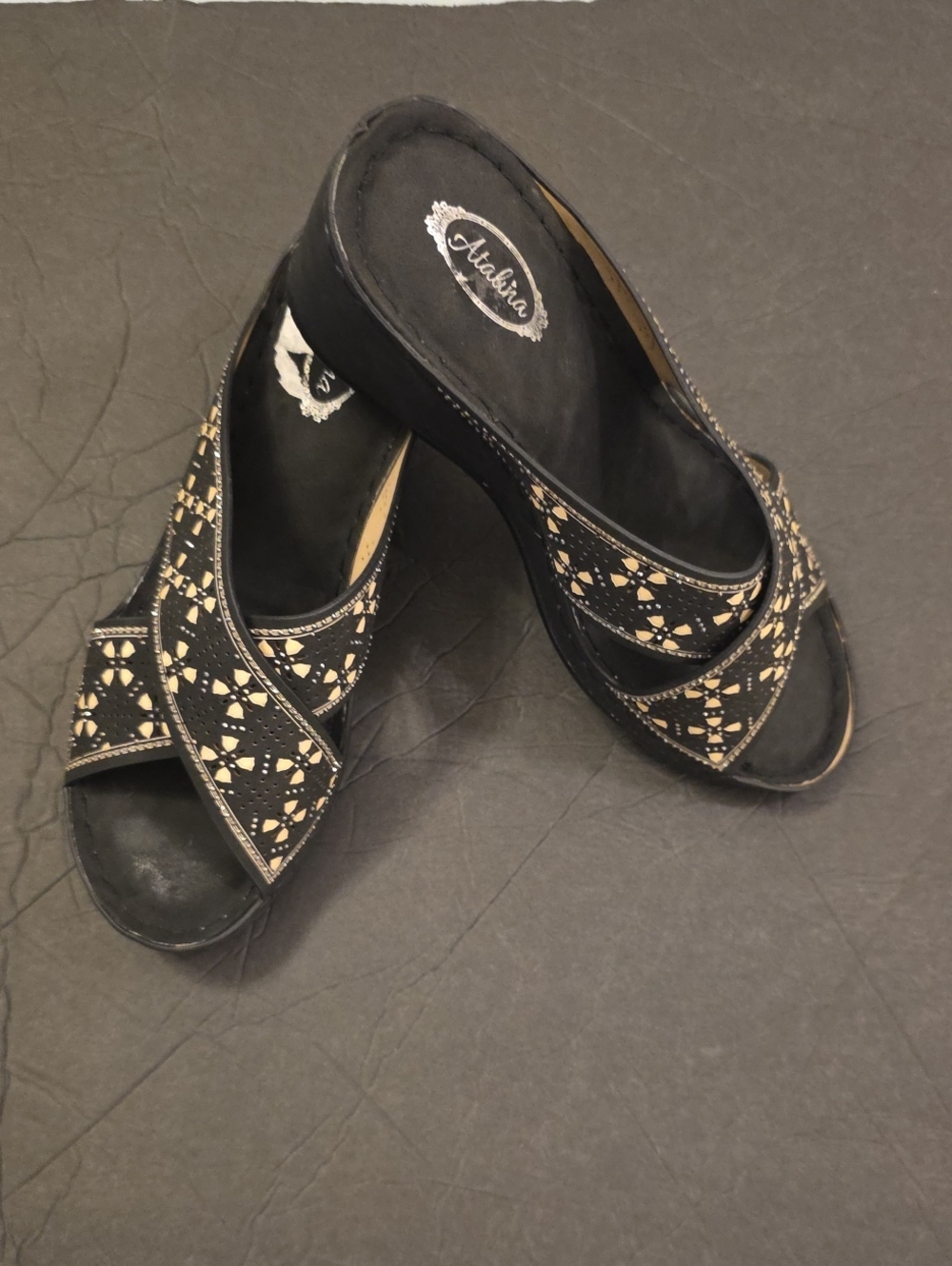 BRAND NEW ATALINA CRISS-CROSS OPEN-TOE WEDGE WOMEN'S SANDAL